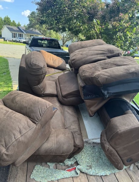 Furniture Removal in Chapel Hill, NC (1)